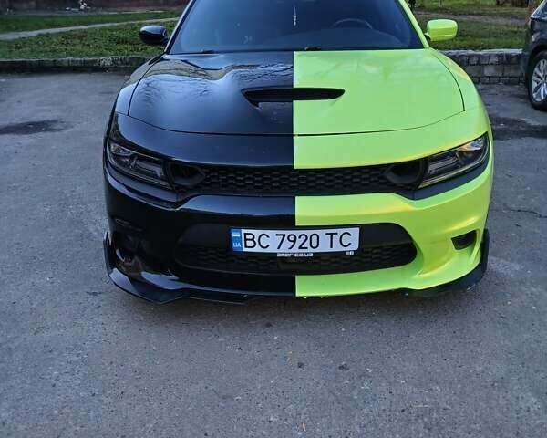 Черный Додж Чарджер, объемом двигателя 6.41 л и пробегом 80 тыс. км за 33000 $, фото 1 на Automoto.ua