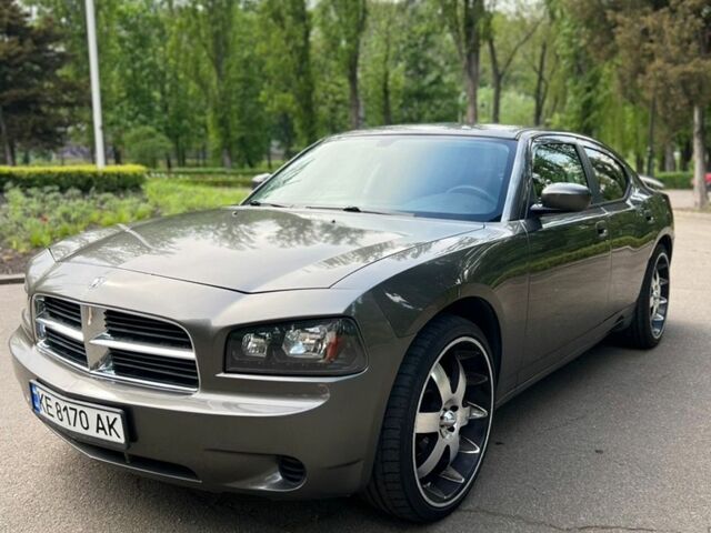 Сірий Додж Charger, об'ємом двигуна 2.7 л та пробігом 140 тис. км за 10000 $, фото 1 на Automoto.ua