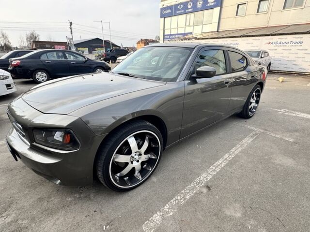 Сірий Додж Charger, об'ємом двигуна 2.7 л та пробігом 500 тис. км за 8000 $, фото 1 на Automoto.ua