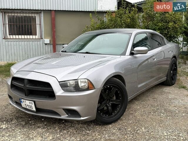 Сірий Додж Charger, об'ємом двигуна 3.6 л та пробігом 398 тис. км за 13500 $, фото 1 на Automoto.ua