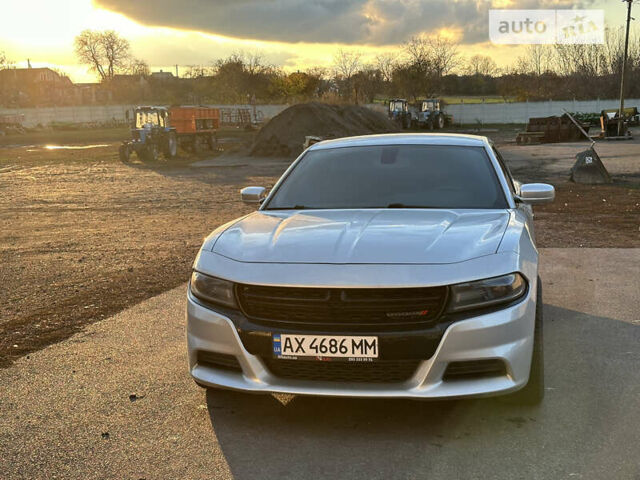 Серый Додж Чарджер, объемом двигателя 5.7 л и пробегом 86 тыс. км за 30000 $, фото 1 на Automoto.ua
