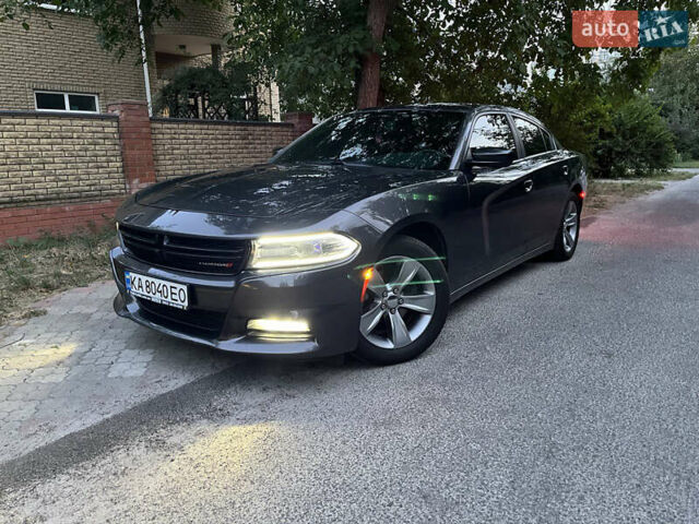 Сірий Додж Charger, об'ємом двигуна 3.6 л та пробігом 201 тис. км за 17300 $, фото 1 на Automoto.ua
