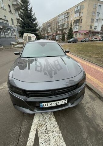 Серый Додж Чарджер, объемом двигателя 3.6 л и пробегом 104 тыс. км за 17000 $, фото 1 на Automoto.ua