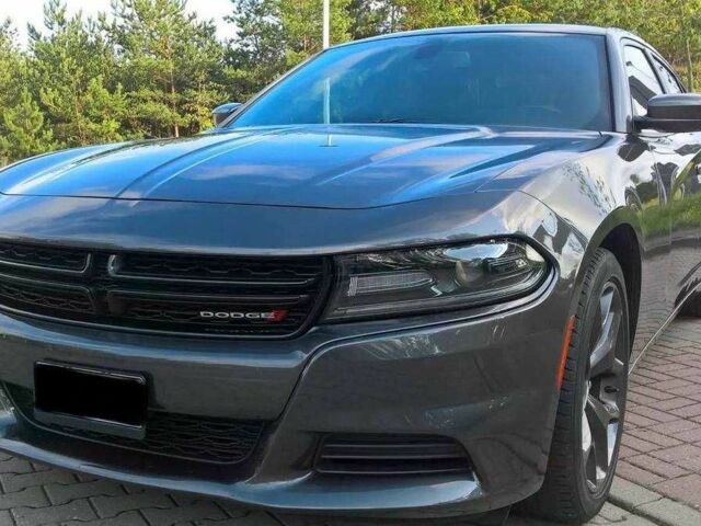 Сірий Додж Charger, об'ємом двигуна 0.36 л та пробігом 27 тис. км за 15000 $, фото 1 на Automoto.ua