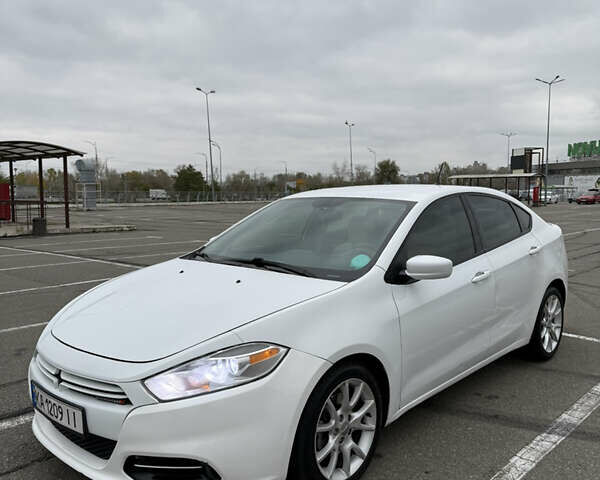 Додж Дарт 2012 в Киеве на Automoto.ua Белый Додж Дарт, объемом двигателя 2 л и пробегом 145 тыс. км за 8200 $, фото 1 на Automoto.ua