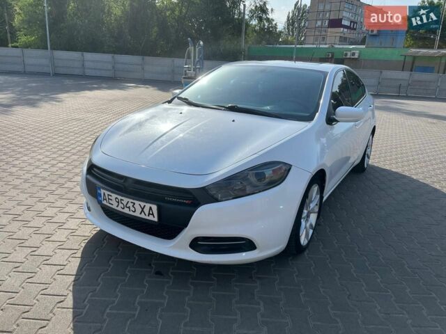 Белый Додж Дарт, объемом двигателя 1.4 л и пробегом 165 тыс. км за 7999 $, фото 1 на Automoto.ua