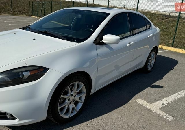 Білий Додж Дарт, об'ємом двигуна 2 л та пробігом 296 тис. км за 7500 $, фото 1 на Automoto.ua