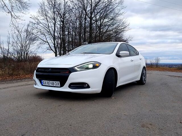 Белый Додж Дарт, объемом двигателя 1.4 л и пробегом 216 тыс. км за 6900 $, фото 1 на Automoto.ua