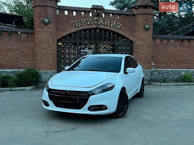 Білий Додж Дарт, об'ємом двигуна 2.36 л та пробігом 190 тис. км за 7999 $, фото 1 на Automoto.ua
