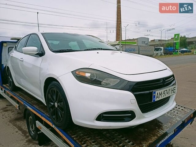 Белый Додж Дарт, объемом двигателя 1.4 л и пробегом 180 тыс. км за 4500 $, фото 1 на Automoto.ua