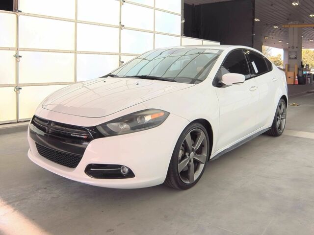 Белый Додж Дарт, объемом двигателя 2.4 л и пробегом 88 тыс. км за 1800 $, фото 1 на Automoto.ua