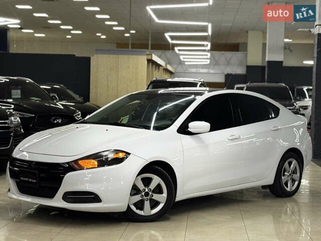 Білий Додж Дарт, об'ємом двигуна 2.4 л та пробігом 163 тис. км за 8299 $, фото 1 на Automoto.ua