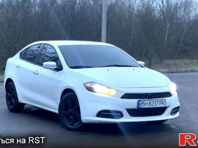 Белый Додж Дарт, объемом двигателя 2.4 л и пробегом 205 тыс. км за 7500 $, фото 1 на Automoto.ua