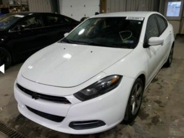 Белый Додж Дарт, объемом двигателя 2.4 л и пробегом 122 тыс. км за 9350 $, фото 1 на Automoto.ua