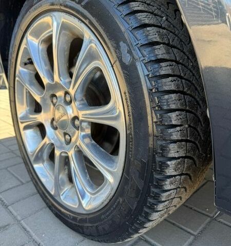 Черный Додж Дарт, объемом двигателя 2 л и пробегом 165 тыс. км за 8300 $, фото 1 на Automoto.ua