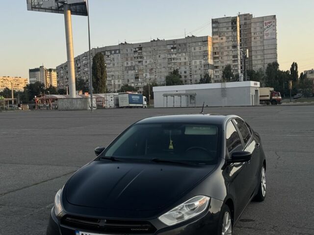 Черный Додж Дарт, объемом двигателя 2 л и пробегом 196 тыс. км за 7400 $, фото 1 на Automoto.ua
