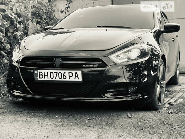 Черный Додж Дарт, объемом двигателя 2.36 л и пробегом 180 тыс. км за 7500 $, фото 1 на Automoto.ua