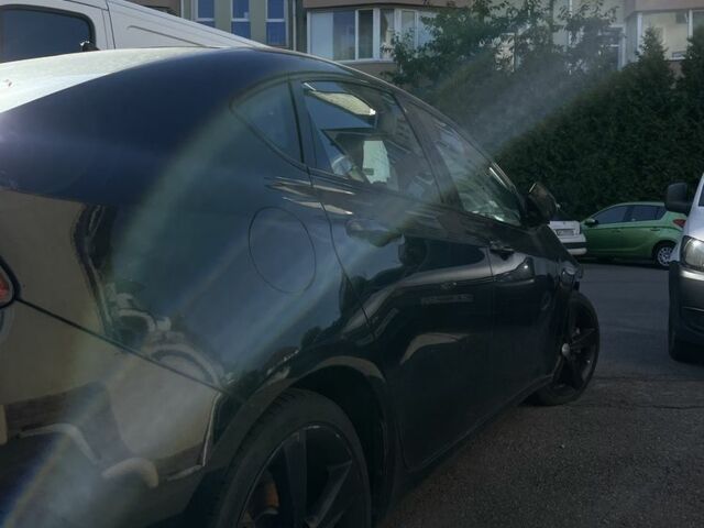 Черный Додж Дарт, объемом двигателя 1.4 л и пробегом 210 тыс. км за 3100 $, фото 1 на Automoto.ua