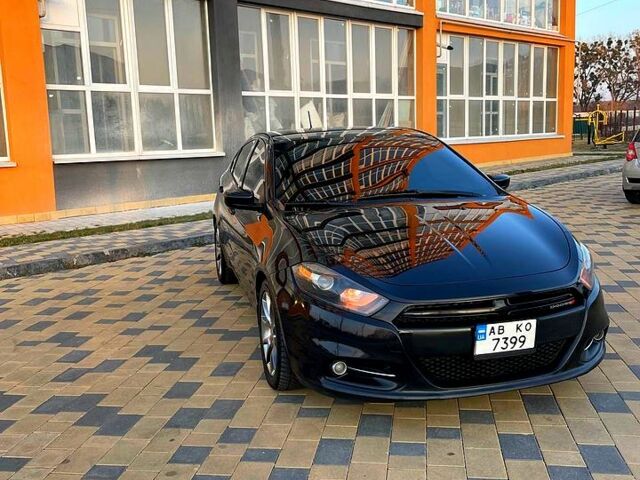 Черный Додж Дарт, объемом двигателя 2.4 л и пробегом 198 тыс. км за 9199 $, фото 1 на Automoto.ua