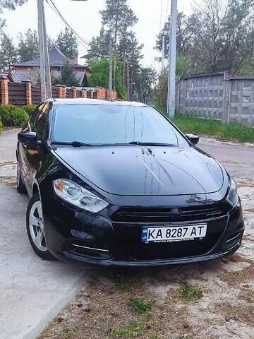 Черный Додж Дарт, объемом двигателя 2.36 л и пробегом 221 тыс. км за 7700 $, фото 1 на Automoto.ua