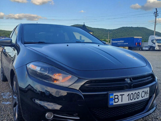 Черный Додж Дарт, объемом двигателя 2.36 л и пробегом 265 тыс. км за 8500 $, фото 1 на Automoto.ua