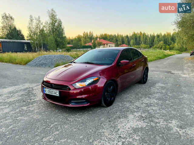 Красный Додж Дарт, объемом двигателя 2.36 л и пробегом 197 тыс. км за 8500 $, фото 1 на Automoto.ua