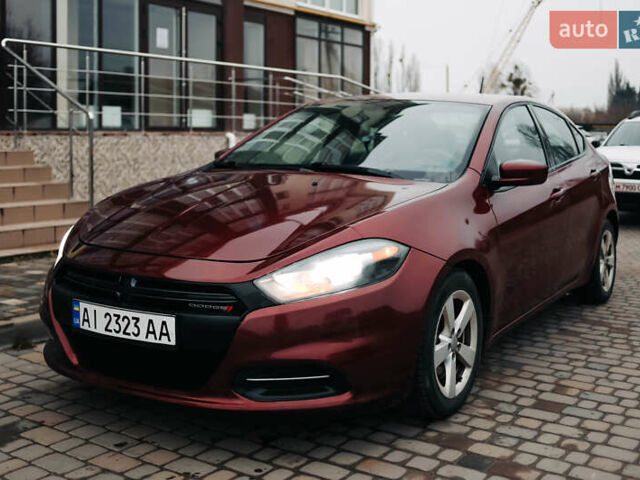 Красный Додж Дарт, объемом двигателя 2.4 л и пробегом 160 тыс. км за 9200 $, фото 1 на Automoto.ua
