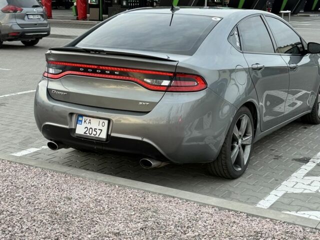 Серый Додж Дарт, объемом двигателя 2 л и пробегом 224 тыс. км за 7300 $, фото 1 на Automoto.ua