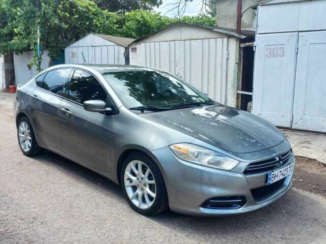 Серый Додж Дарт, объемом двигателя 2 л и пробегом 158 тыс. км за 7700 $, фото 1 на Automoto.ua