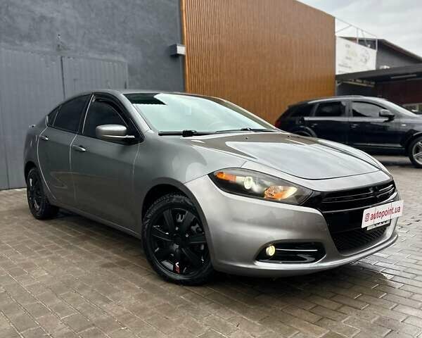 Серый Додж Дарт, объемом двигателя 2 л и пробегом 194 тыс. км за 8200 $, фото 1 на Automoto.ua