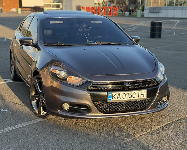 Серый Додж Дарт, объемом двигателя 2.4 л и пробегом 138 тыс. км за 10999 $, фото 1 на Automoto.ua