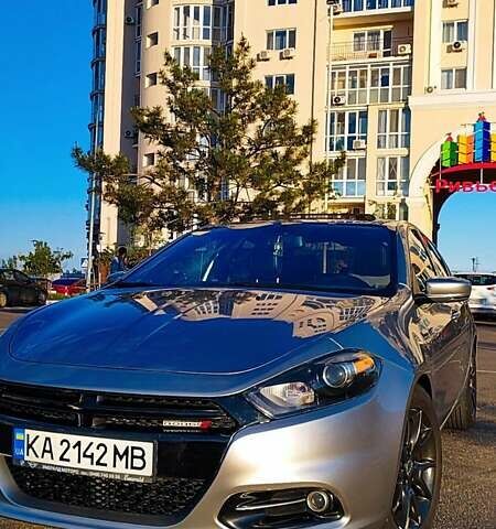 Серый Додж Дарт, объемом двигателя 2.36 л и пробегом 170 тыс. км за 9600 $, фото 1 на Automoto.ua