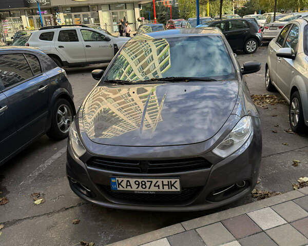 Сірий Додж Дарт, об'ємом двигуна 2.36 л та пробігом 117 тис. км за 8900 $, фото 1 на Automoto.ua