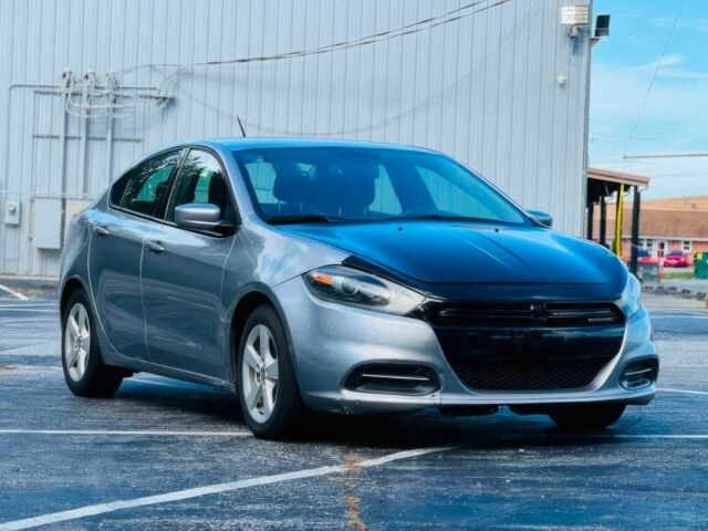 Сірий Додж Дарт, об'ємом двигуна 2 л та пробігом 72 тис. км за 3900 $, фото 1 на Automoto.ua
