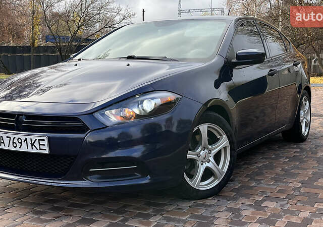 Синий Додж Дарт, объемом двигателя 2 л и пробегом 326 тыс. км за 7500 $, фото 1 на Automoto.ua