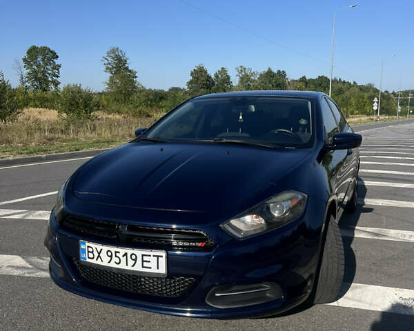 Синий Додж Дарт, объемом двигателя 2.36 л и пробегом 187 тыс. км за 8000 $, фото 1 на Automoto.ua
