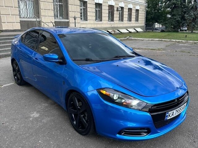 Синий Додж Дарт, объемом двигателя 2 л и пробегом 140 тыс. км за 5800 $, фото 1 на Automoto.ua