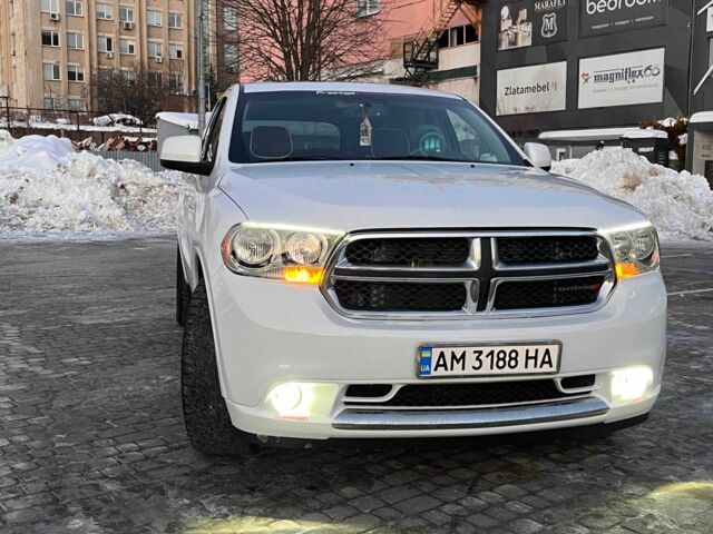 Білий Додж Durango, об'ємом двигуна 3.6 л та пробігом 275 тис. км за 16500 $, фото 1 на Automoto.ua