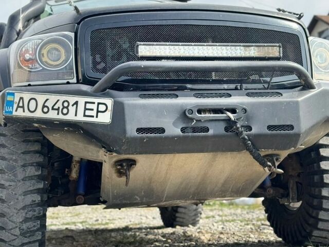 Чорний Додж Durango, об'ємом двигуна 5.7 л та пробігом 159 тис. км за 18000 $, фото 1 на Automoto.ua