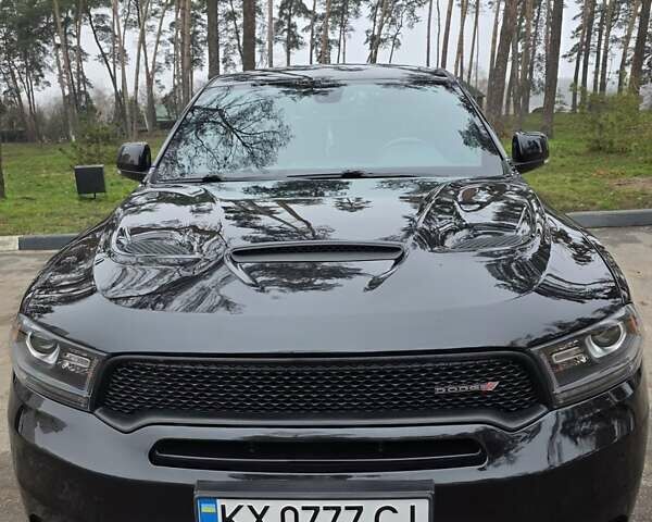 Черный Додж Дюранго, объемом двигателя 5.65 л и пробегом 126 тыс. км за 29000 $, фото 1 на Automoto.ua