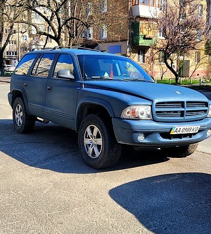 Додж Дюранго, объемом двигателя 52 л и пробегом 312 тыс. км за 6200 $, фото 1 на Automoto.ua