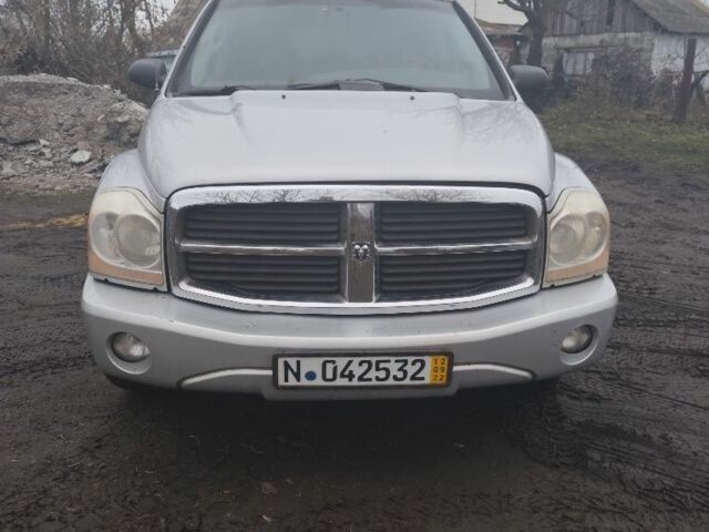 Серый Додж Дюранго, объемом двигателя 4.7 л и пробегом 223 тыс. км за 4699 $, фото 1 на Automoto.ua