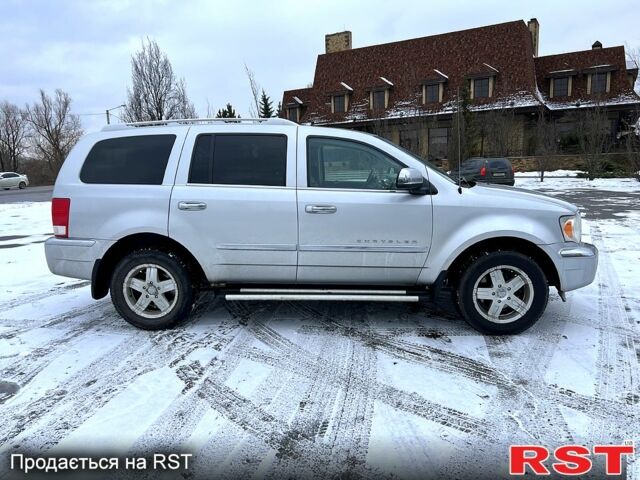 Сірий Додж Durango, об'ємом двигуна 5.7 л та пробігом 17100 тис. км за 9500 $, фото 1 на Automoto.ua