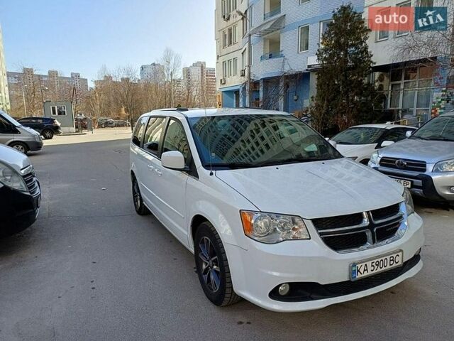 Білий Додж Гранд Караван, об'ємом двигуна 3.6 л та пробігом 116 тис. км за 11700 $, фото 1 на Automoto.ua