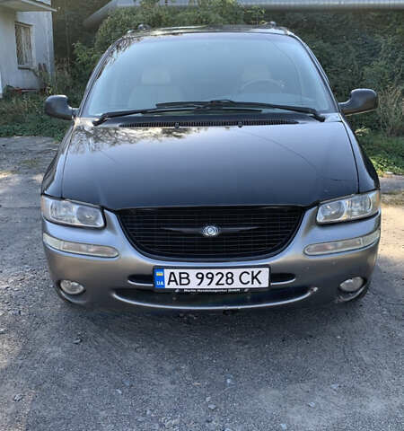 Додж Гранд Караван, объемом двигателя 2.5 л и пробегом 358 тыс. км за 4200 $, фото 1 на Automoto.ua