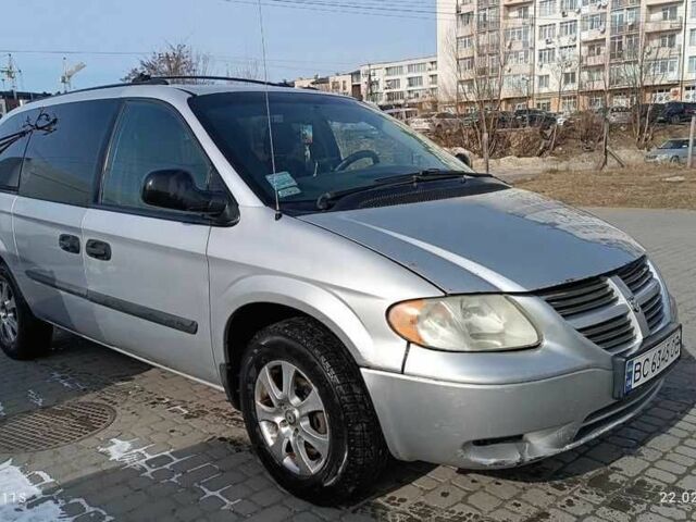 Сірий Додж Гранд Караван, об'ємом двигуна 3.3 л та пробігом 430 тис. км за 3000 $, фото 1 на Automoto.ua
