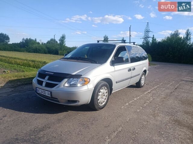 Сірий Додж Гранд Караван, об'ємом двигуна 3.3 л та пробігом 117 тис. км за 7000 $, фото 1 на Automoto.ua