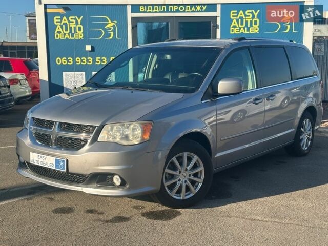 Серый Додж Гранд Караван, объемом двигателя 3.6 л и пробегом 167 тыс. км за 11990 $, фото 1 на Automoto.ua