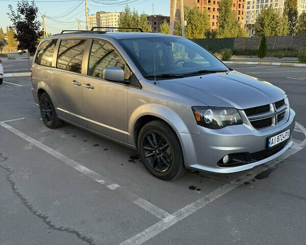 Сірий Додж Гранд Караван, об'ємом двигуна 3.6 л та пробігом 123 тис. км за 14700 $, фото 1 на Automoto.ua
