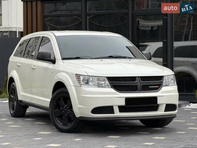 Білий Додж Джорні, об'ємом двигуна 2.4 л та пробігом 135 тис. км за 11000 $, фото 1 на Automoto.ua